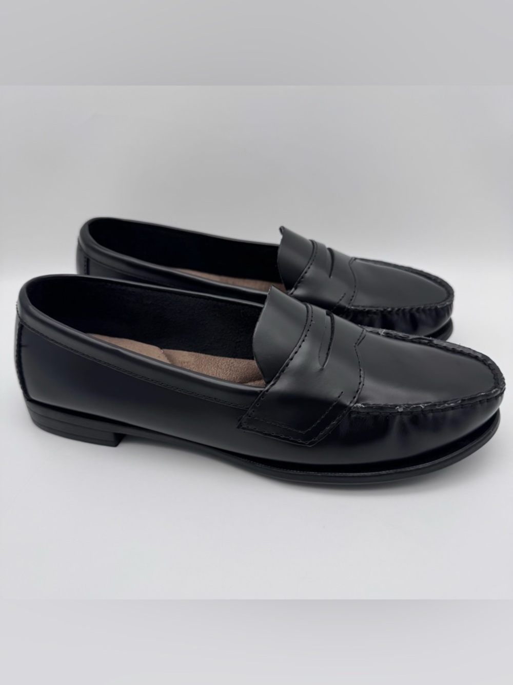 Eastland Classic II Black Leather Penny Loafers Women's Size 10 M Slip On